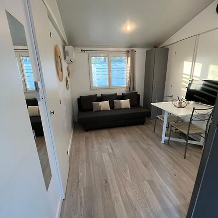 Mobil-Home Camping Oasis ロクブリューヌ・シュル・アルジャン エクステリア 写真