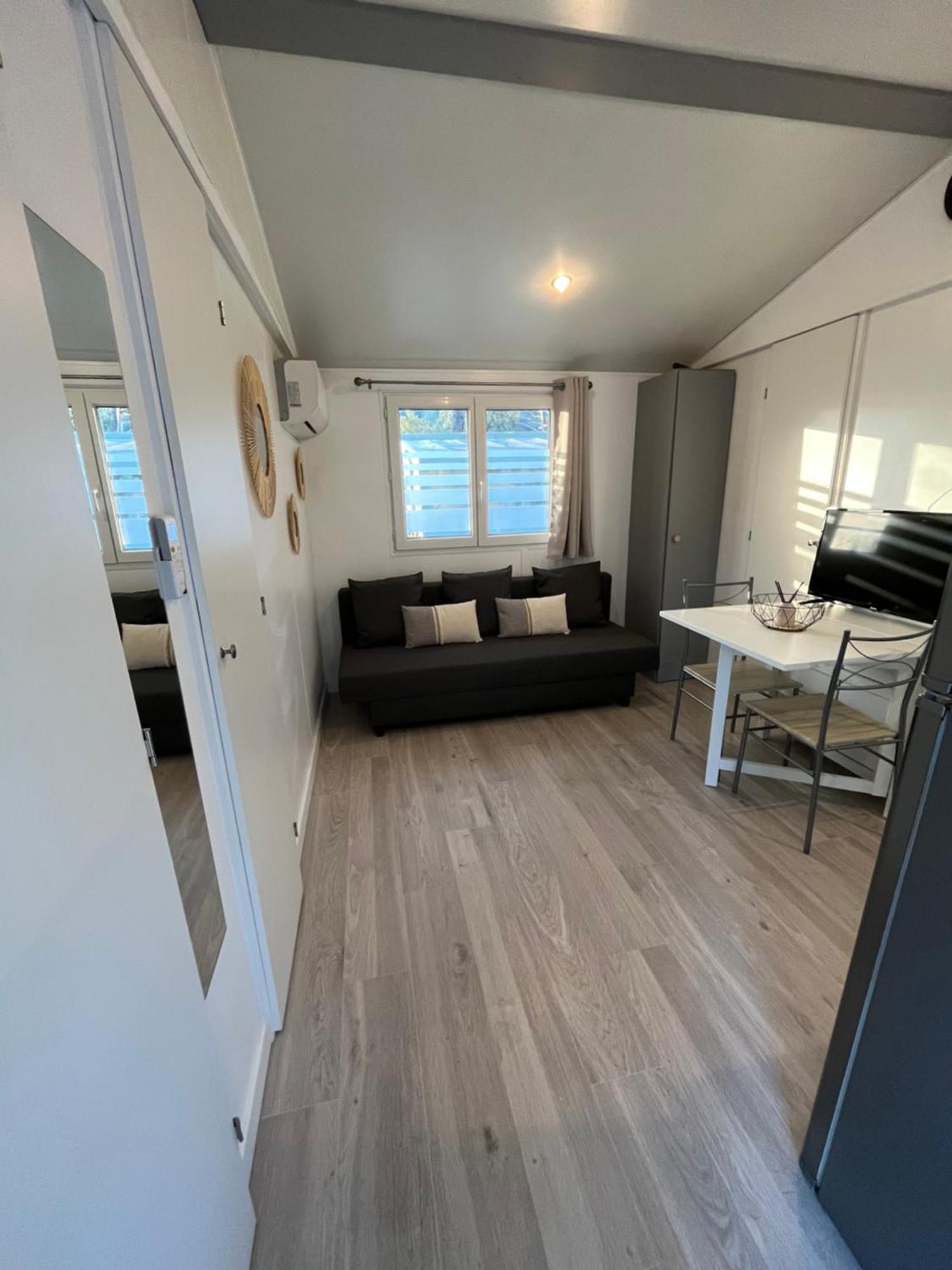 Mobil-Home Camping Oasis ロクブリューヌ・シュル・アルジャン エクステリア 写真